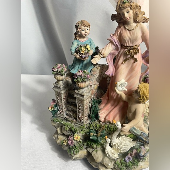 Vtg Musical Fiber Optic Angel 
"Angels We Have Heard On High" w/ Child & Cherub - Picture 3 of 13